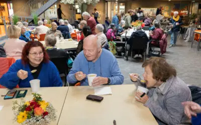 Kerkbezoekers en wijkbewoners ontmoeten elkaar op burendag